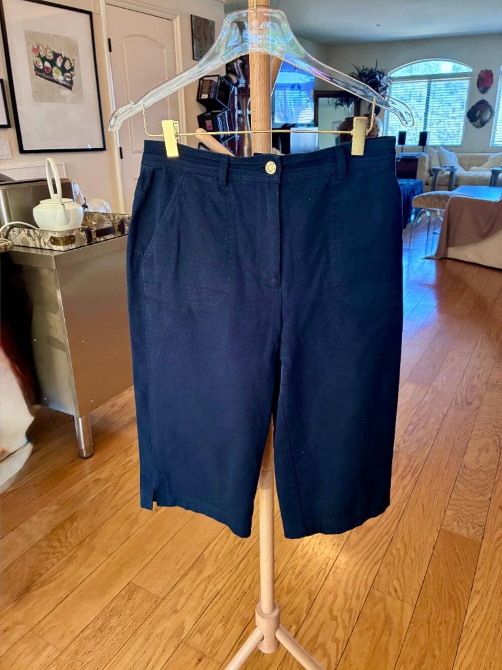 St John Sport Bermuda Shorts, Navy Blue, Gold Button, Size 6, 2 Pocket